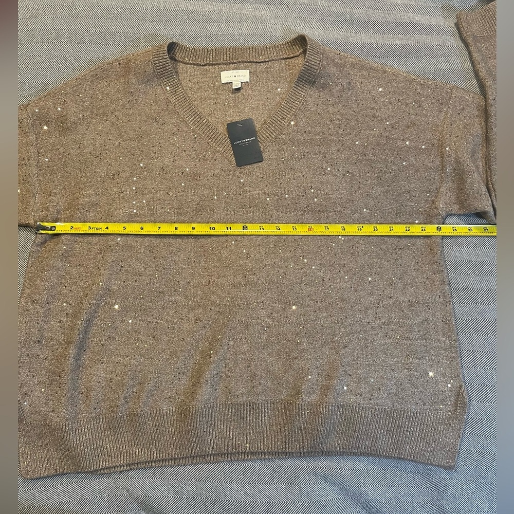 NWT Lucky Brand Gold V-Neck Sweater XL - Picture 10 of 13